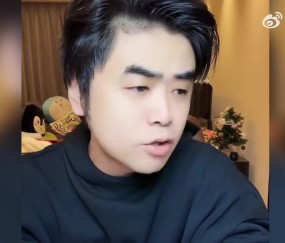 j9九游真人游戏第一品牌登录入口朱开：还在跪下？这种词我是绝对抵制！公众人物要注意言辞！