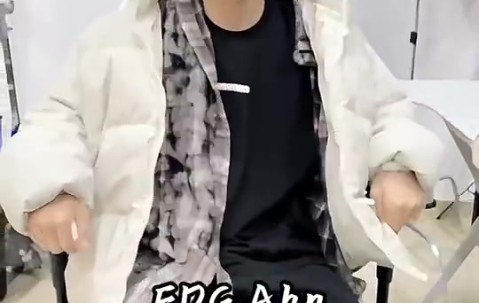 j9九游会官方登录EDG官宣Ahn加盟后Ahn抖音更新视频：铁铁们赛场见！